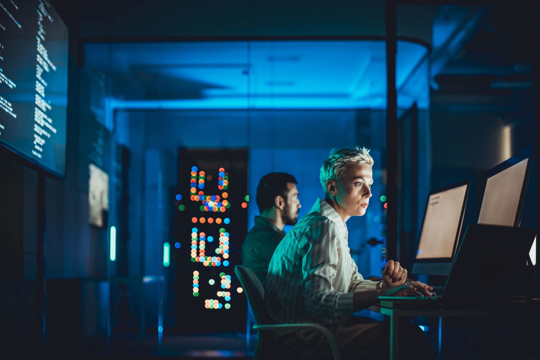 IT engineer working in a modern data centre